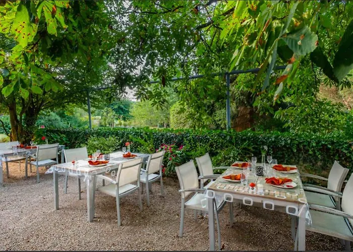 Au Coeur De Hotel Meaulne