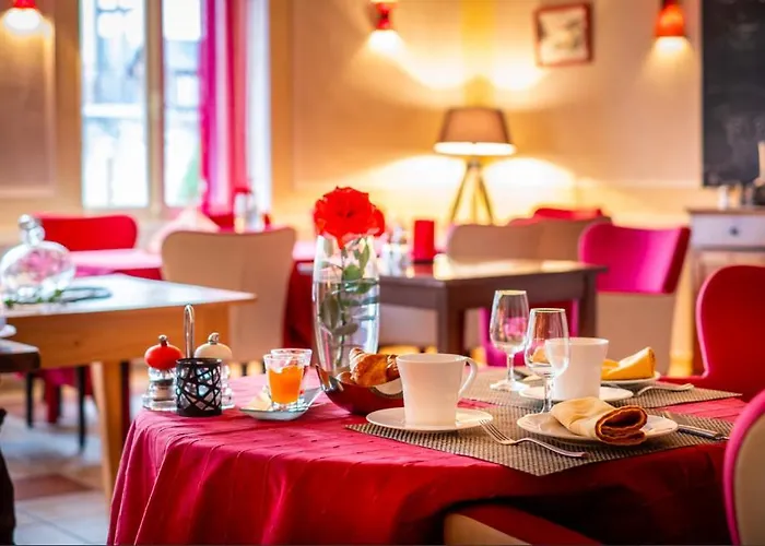 莫尔恩中心酒店 3* Meaulne