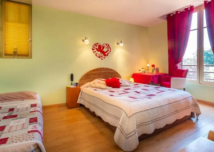 Hotel Au Coeur De Meaulne